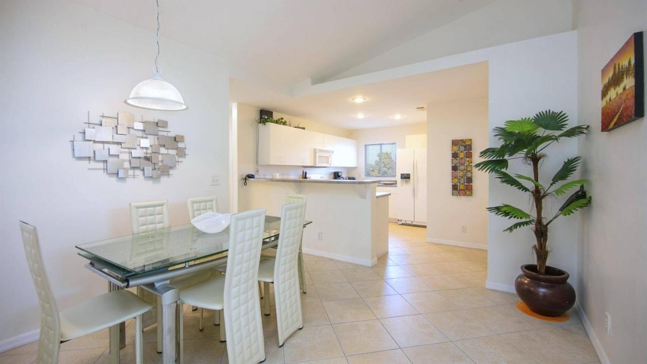 !New! Villa Waterview เคปคอรัล ภายนอก รูปภาพ
